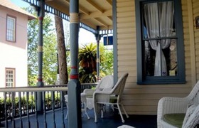 Victorian House B&B