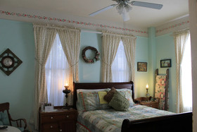 Victorian House B&B