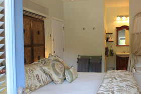 Victorian House B&B