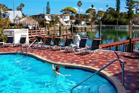 Bayview Plaza Waterfront Resort