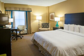 Hampton Inn & Suites St. Petersburg Downtown
