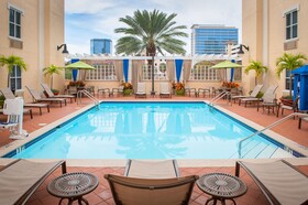 Hampton Inn & Suites St. Petersburg Downtown