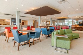 Holiday Inn Express & Suites St. Petersburg - Seminole Area