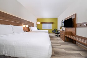 Holiday Inn Express & Suites St. Petersburg - Seminole Area
