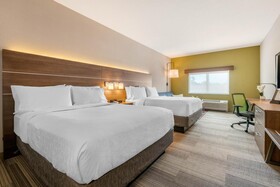 Holiday Inn Express & Suites St. Petersburg - Seminole Area