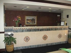 La Quinta Inn & Suites by Wyndham St. Petersburg Northeast