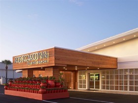 Postcard Inn on the Beach