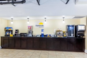 Days Inn by Wyndham St. Petersburg / Tampa Bay Area