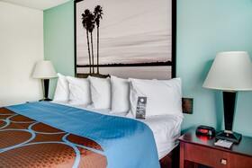 Super 8 by Wyndham St. Petersburg