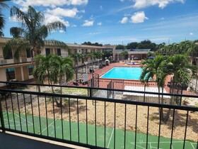 Super 8 by Wyndham St. Petersburg