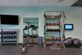 Tru by Hilton St. Petersburg Downtown Central Ave