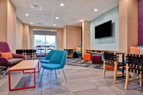 Tru by Hilton St. Petersburg Downtown Central Ave