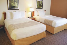 La Quinta Inn & Suites by Wyndham Sawgrass