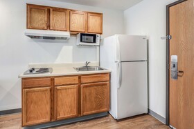 Extended Stay America Select Suites Tallahassee East