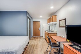 Extended Stay America Select Suites Tallahassee East