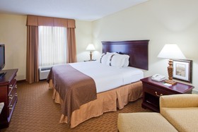 Holiday Inn Hotel & Suites Tallahassee Conference Center N