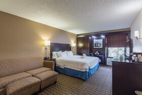 Spark by Hilton Tampa Brandon
