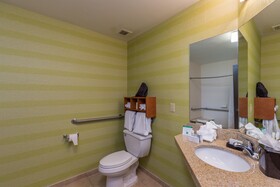 Spark by Hilton Tampa Brandon