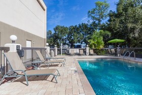 Spark by Hilton Tampa Brandon