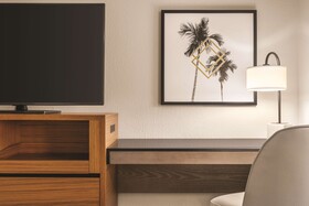 DoubleTree by Hilton Tampa Rocky Point Waterfront