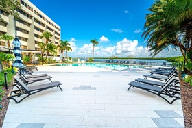 DoubleTree by Hilton Tampa Rocky Point Waterfront
