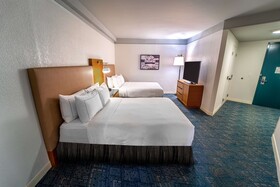 DoubleTree by Hilton Tampa Rocky Point Waterfront
