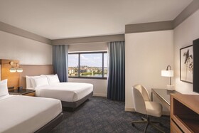 DoubleTree by Hilton Tampa Rocky Point Waterfront