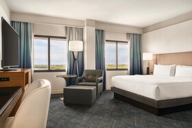 DoubleTree by Hilton Tampa Rocky Point Waterfront