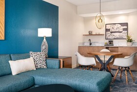 DoubleTree by Hilton Tampa Rocky Point Waterfront