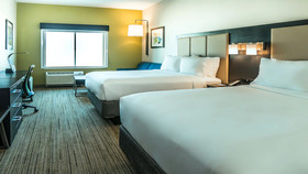 Holiday Inn Express & Suites Tampa East - Ybor City