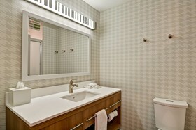 Home2 Suites by Hilton Tampa USF Near Busch Gardens