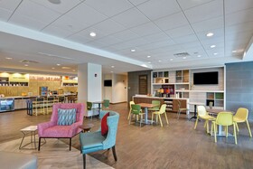 Home2 Suites by Hilton Tampa USF Near Busch Gardens
