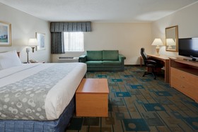 La Quinta Inn & Suites by Wyndham Tampa Fairgrounds - Casino