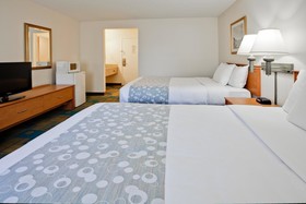 La Quinta Inn & Suites by Wyndham Tampa Fairgrounds - Casino