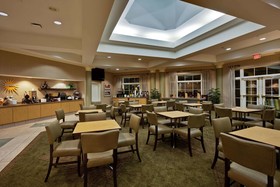 La Quinta Inn & Suites by Wyndham USF (Near Busch Gardens)