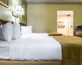 Quality Inn Airport - Cruise Port