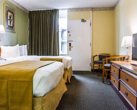 Quality Inn Airport - Cruise Port