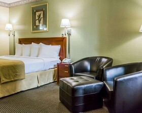 Quality Inn Airport - Cruise Port