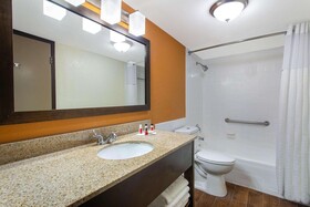 Ramada by Wyndham Tampa Airport Westshore
