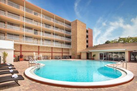 Ramada by Wyndham Tampa Airport Westshore