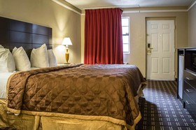 Rodeway Inn Near Ybor City - Casino