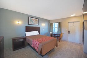 Sunrise Inn by OYO Titusville FL