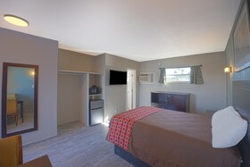 Sunrise Inn by OYO Titusville FL