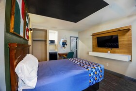 Sunrise Inn by OYO Titusville FL