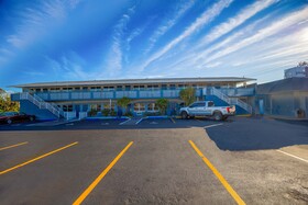 Sunrise Inn by OYO Titusville FL