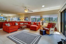 Land's End Building 10