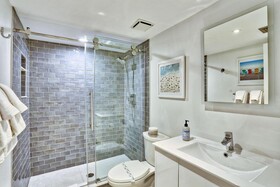 Land's End Building 11