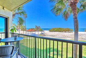 Land's End Building 11