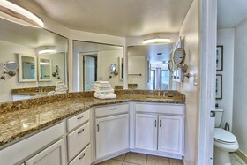 Land's End Building 5