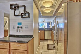 Land's End Building 5